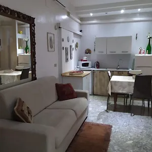 Paky's House Bed & Breakfast Bari